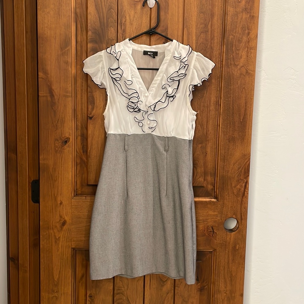BCX white and gray dress